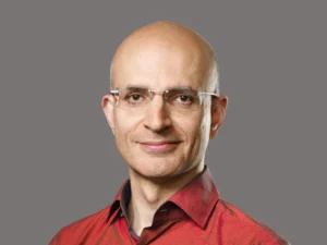 Moradabad’s Sabih Khan Appointed as Apple’s New COO – A Proud Moment for India
